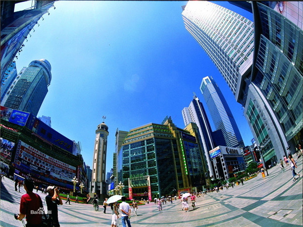 熱烈祝賀我司掃地車(chē)亮相重慶中心解放碑步行街